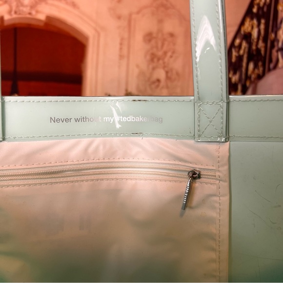 Ted Baker Bow Vinyl Tote Shopping Bag, Large, Great Condition, Sturdy, 14x14x4 - Picture 5 of 10